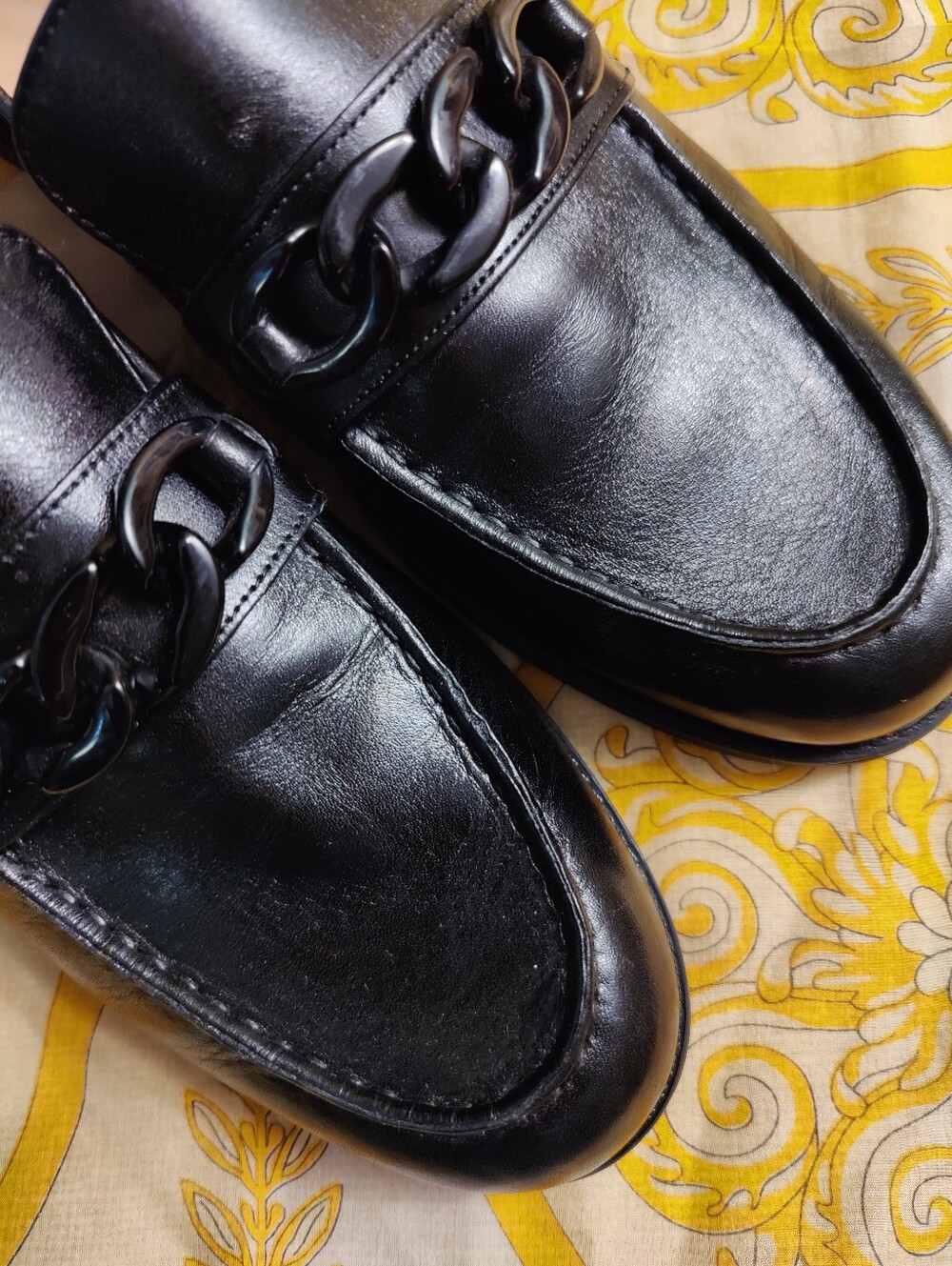 Cole Haan W27246 Stassi Chain Loafer in black leather, Size 10B Medium - Picture 2 of 13